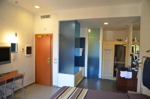 Habitación cuádruple del hotel California. Foto 2