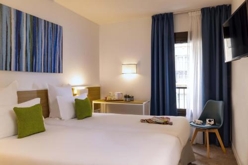 Habitación Twin Estándar del hotel Paris Louis Blanc
