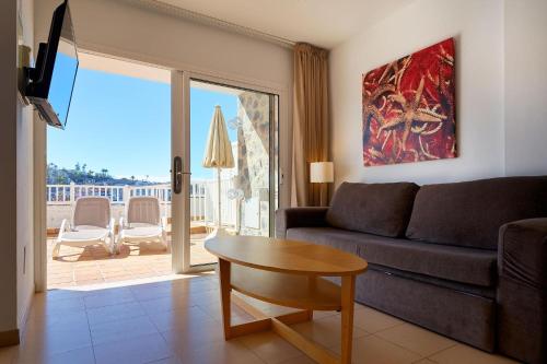 Suite Junior Clásica con terraza del hotel Altamadores. Foto 6