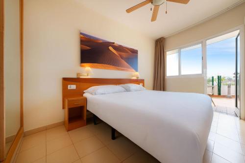 Apartamento Clásico de 1 dormitorio con terraza y vistas a la piscina del hotel Altamadores