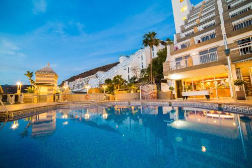 Apartamento con balcón del hotel Cala Nova. Foto 4