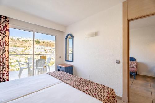 Apartamento con balcón del hotel Cala Nova. Foto 26