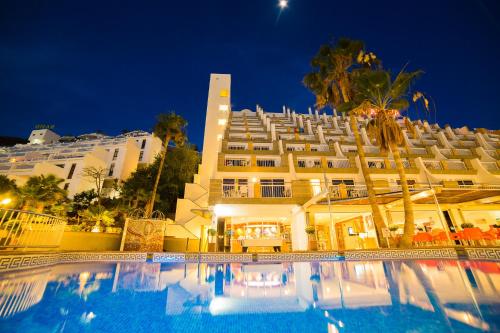 Apartamento con balcón del hotel Cala Nova. Foto 6