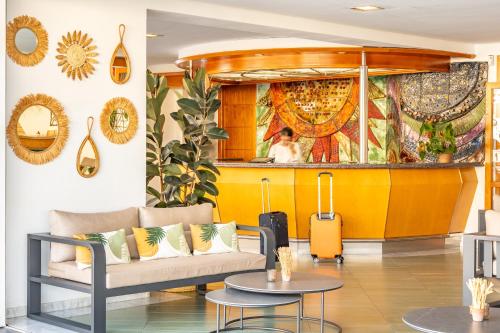 Apartamento con balcón del hotel Cala Nova. Foto 15