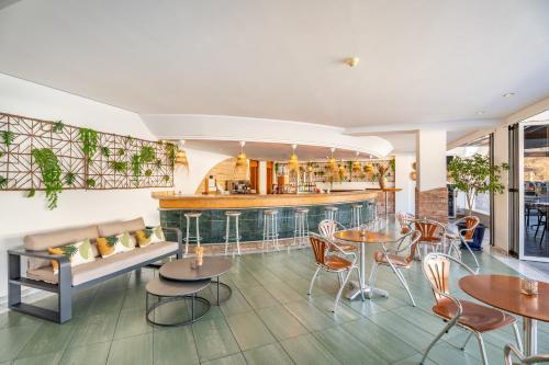 Apartamento con balcón del hotel Cala Nova. Foto 17