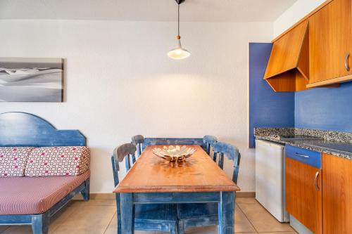 Apartamento con balcón del hotel Cala Nova. Foto 44