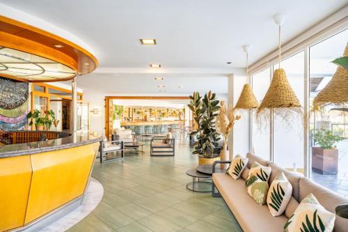 Apartamento con balcón del hotel Cala Nova. Foto 48