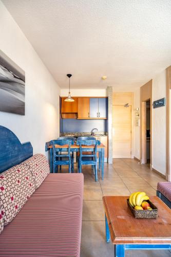 Apartamento con balcón del hotel Cala Nova. Foto 49