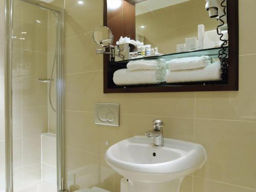 Habitación Doble Estándar del hotel Mercure London Paddington. Foto 12