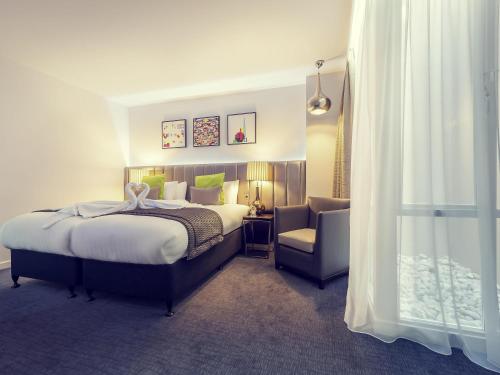 Habitación Executive Twin del hotel Mercure London Paddington. Foto 12