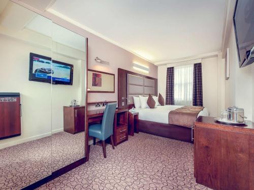 Habitación Executive Twin del hotel Mercure London Paddington. Foto 13