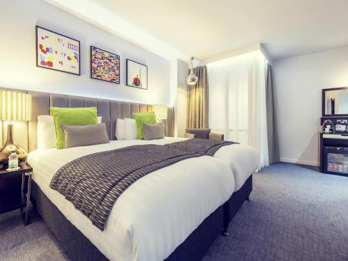 Habitación Executive Twin del hotel Mercure London Paddington. Foto 15