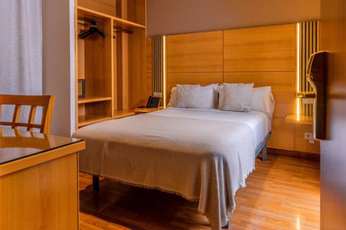 Habitación Doble del hotel Serrano. Foto 1
