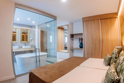 Suite Deluxe con vistas al mar del hotel Ohasis Boutique Suites