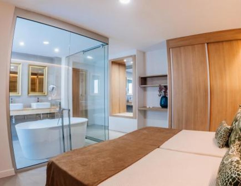 Suite Deluxe con vistas al mar del hotel Ohasis Boutique Suites