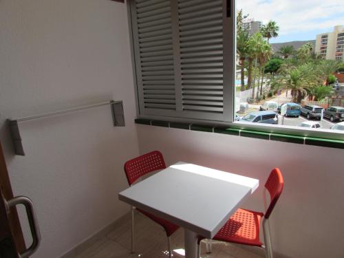 Habitación Doble con balcón - 2 camas del hotel Andrea's. Foto 5