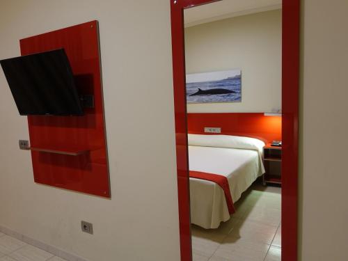 Habitación Doble con balcón - 2 camas del hotel Andrea's. Foto 9