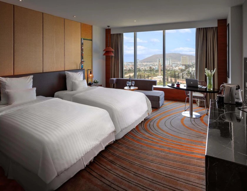 Habitación doble Superior Vista ciudad Con Vistas 2 Camas individuales del hotel Pullman Vung Tau. Foto 7