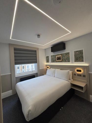 Estudio Doble Superior del hotel WHITELEAF. Foto 1