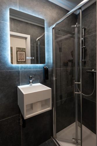Estudio Executive triple The Whiteley del hotel WHITELEAF. Foto 3
