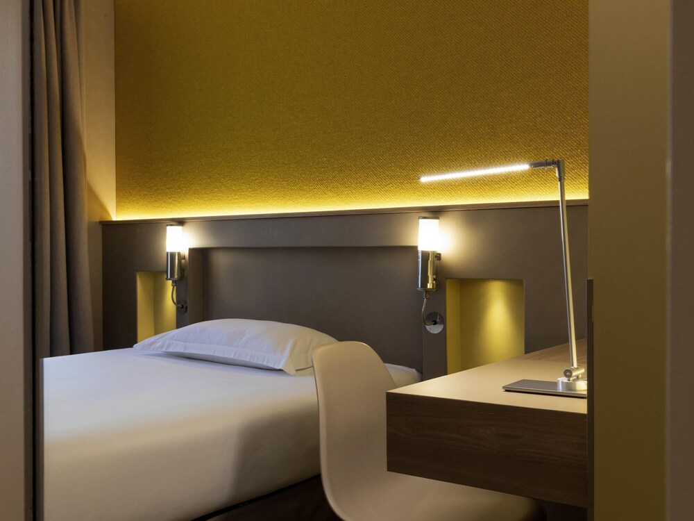 Habitación Estándar con cama individual del hotel Ibis Styles Bourg La Reine. Foto 6