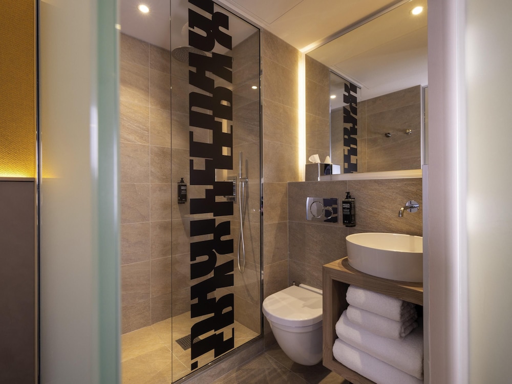 Habitación estándar con 2 camas individuales del hotel Ibis Styles Bourg La Reine. Foto 2