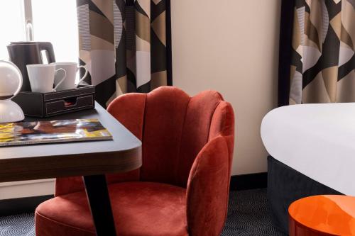 Habitación Doble Clásica del hotel Régina Opéra Grands Boulevards. Foto 6