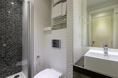 Habitación Individual Estándar del hotel Trianon Gare de Lyon. Foto 1