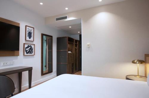 Habitación Estandar del hotel voco Madrid - Las Tablas by IHG. Foto 5