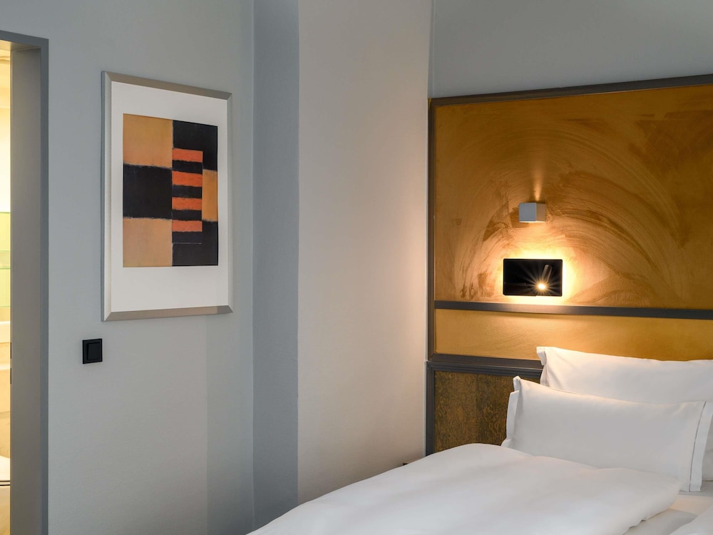 Habitación Estándar con cama Queen del hotel Mercure Dortmund Centrum. Foto 3