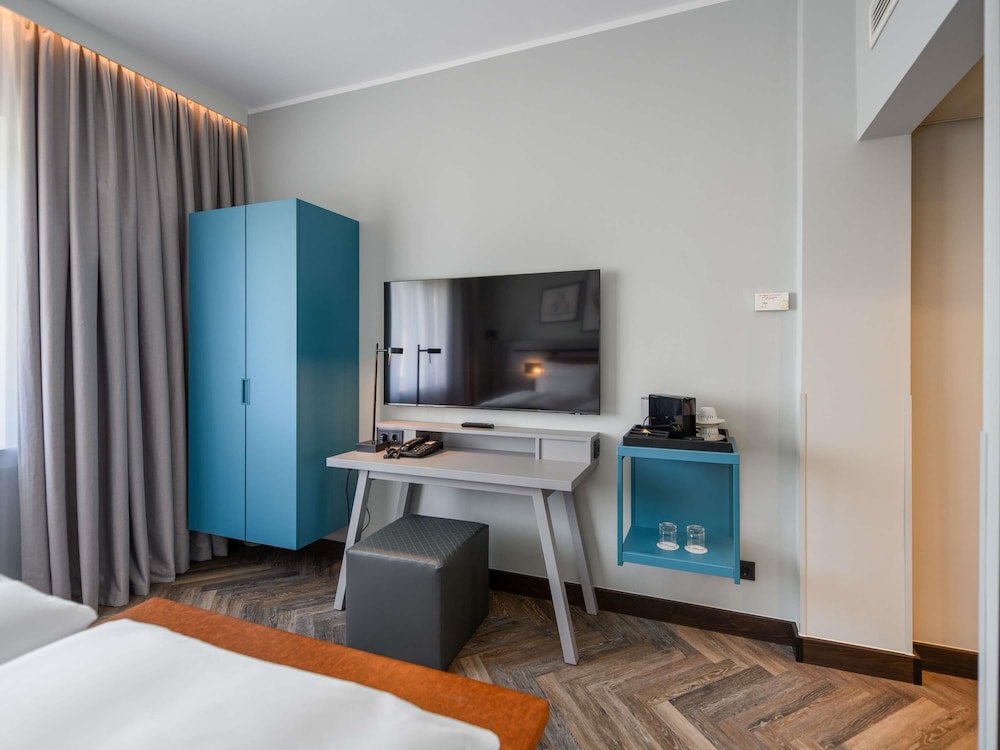 Habitación Comfort con 1 cama king del hotel Mercure Dortmund Centrum. Foto 4