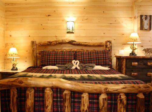 Estudio con bañera de hidromasaje del hotel Sundowner On Lake George. Foto 5