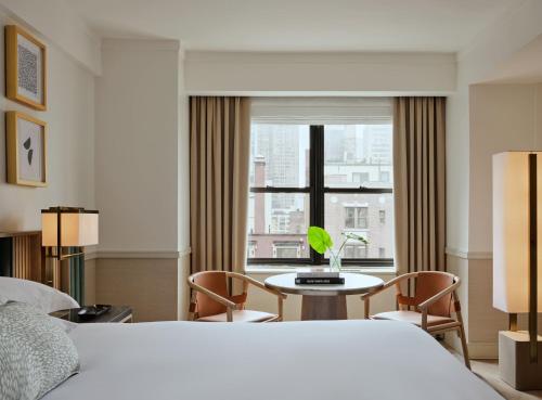 Premium King Room with Shower and Jetted Bath del hotel 70 Park Avenue. Foto 3