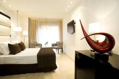 Habitación Doble Deluxe del hotel Mirador De Chamartin. Foto 2