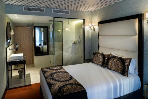Habitación Doble Deluxe del hotel Mirador De Chamartin. Foto 1