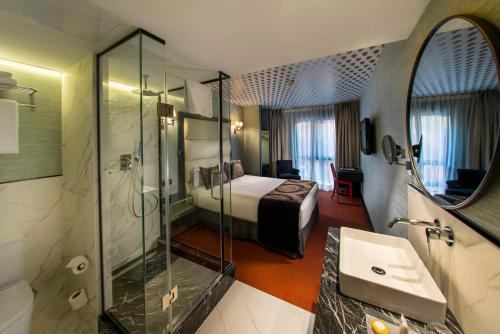 Habitación Doble Superior Deluxe del hotel Mirador De Chamartin. Foto 1