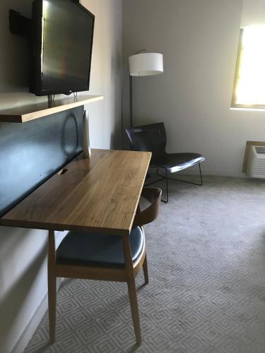 Habitación Estándar - Cama extragrande del hotel Roundhouse. Foto 3