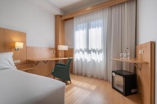 Habitación Doble Estándar - 2 camas del hotel Crisol Leganés. Foto 15