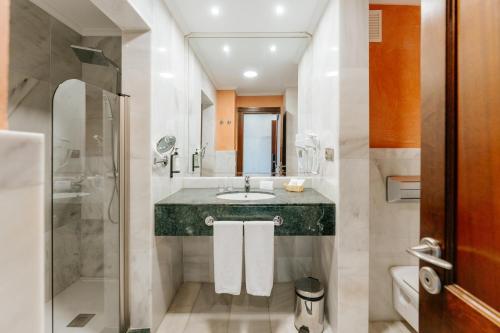 Habitación Doble con vistas al mar - 2 camas del hotel R2 Rio Calma Spa and Conferencce. Foto 13