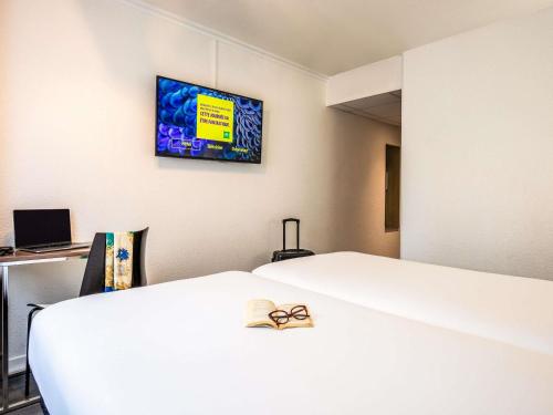 Habitación Doble Estándar - 2 camas del hotel Ibis Styles Paris Tolbiac Biblioteque. Foto 8