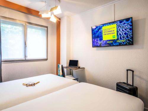 Habitación Doble Estándar - 2 camas del hotel Ibis Styles Paris Tolbiac Biblioteque. Foto 9