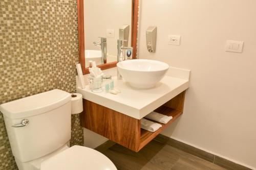 Habitación Familiar Superior Eco del hotel Sandos Caracol Nature Resort and Water Park All Inclusive. Foto 4