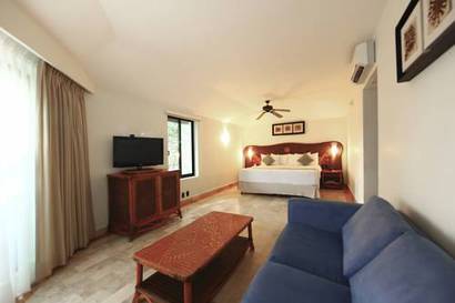 Junior suite del hotel Sandos Caracol Nature Resort and Water Park All Inclusive. Foto 1