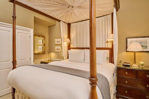 Suite Junior del hotel Roseate House London. Foto 2
