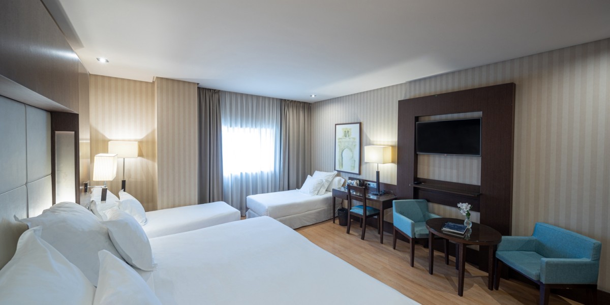 Habitación familiar Superior del hotel Barceló Granada Congress. Foto 1