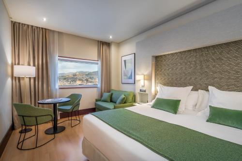 Habitación Deluxe con vistas del hotel Barceló Granada Congress