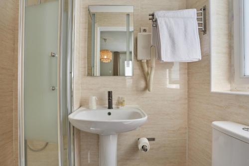 Habitación Individual del hotel Merryl. Foto 2