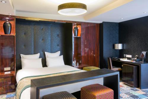 Dos Habitaciones Dobles Intercomunicadas del hotel Le Bellechasse Saint Germain