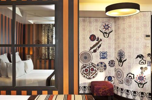 Habitación Doble Discovery del hotel Le Bellechasse Saint Germain. Foto 3