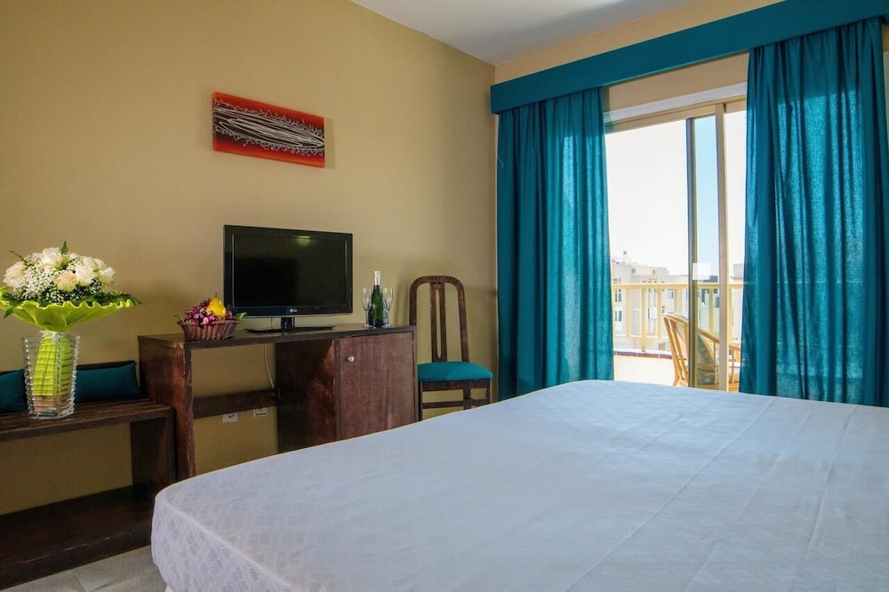 Habitación estándar doble, 2 camas individuales del hotel Aeropuerto Sur. Foto 11